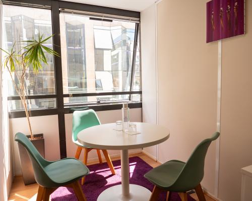 salle d'entretien centre d'affaires coworking boulogne